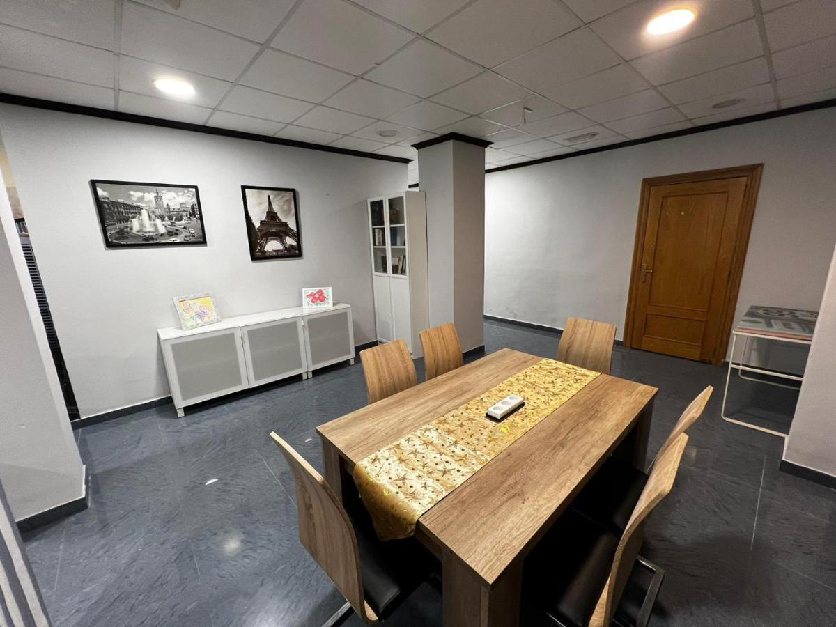 Rmn Tourist Home Valenza Esterno foto